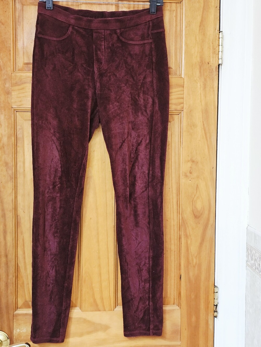 Uniqlo Women’s Corduroy Pants Size S Burgundy Wine Maroon Slim Straight Leg
